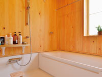 浴室 TOTO ハーフバス オリジナル天井・壁檜材仕様